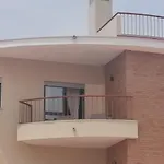Lagos Beach Apartment For 8