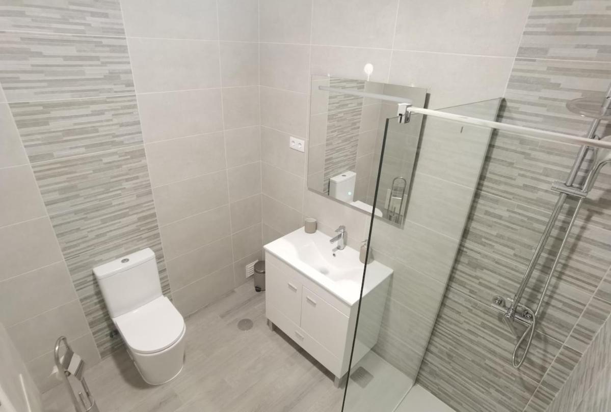 Apartment For 8 *