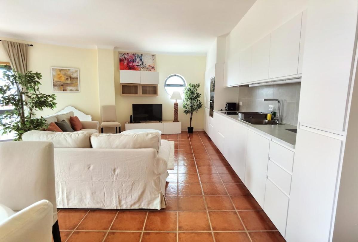 Apartment For 8 Lagos